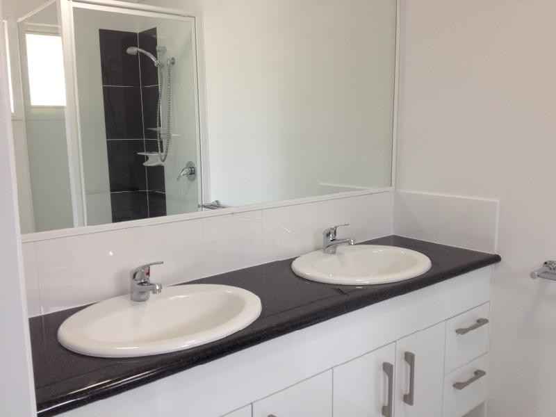 40 James Street, Gracemere QLD 4702